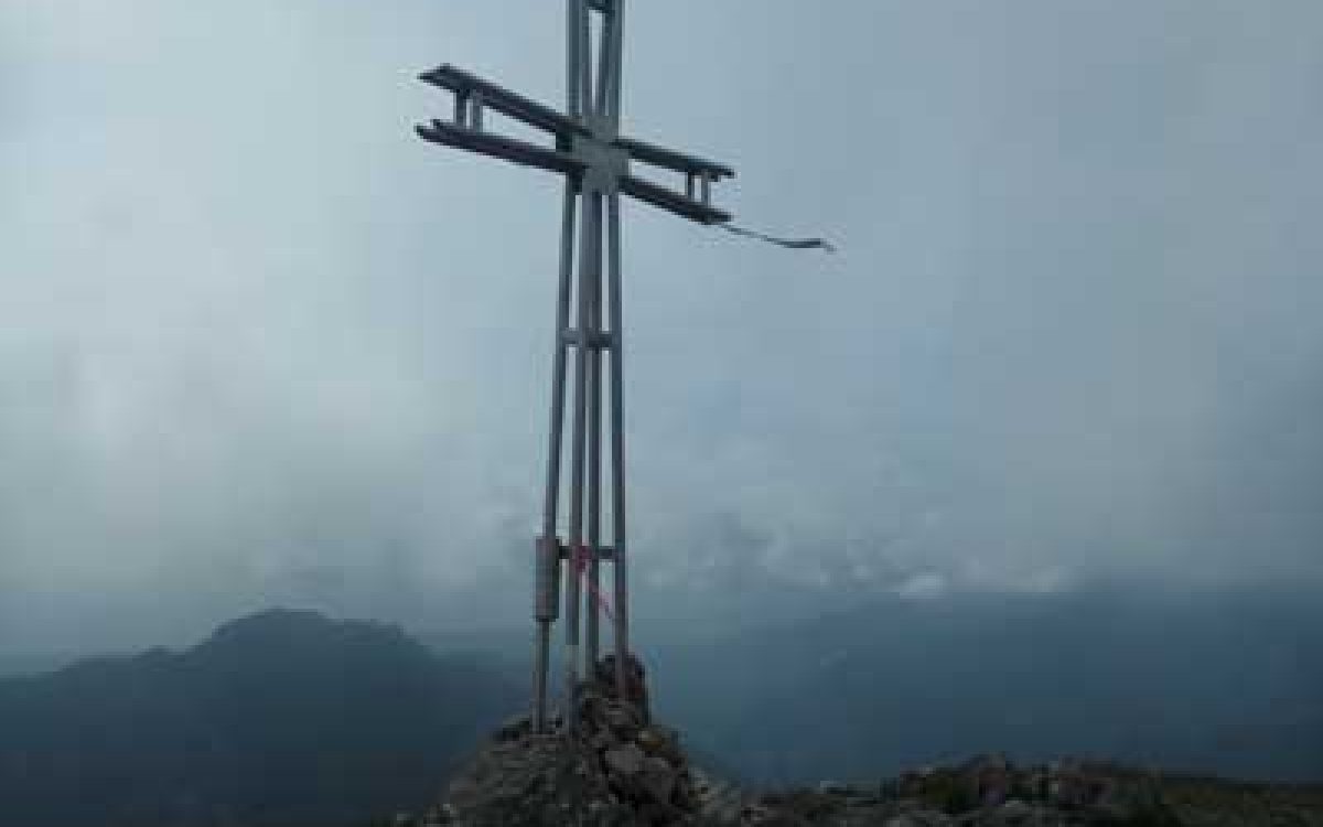 Sulle Tracce Della UltrApuanica di Gabriele Ianett